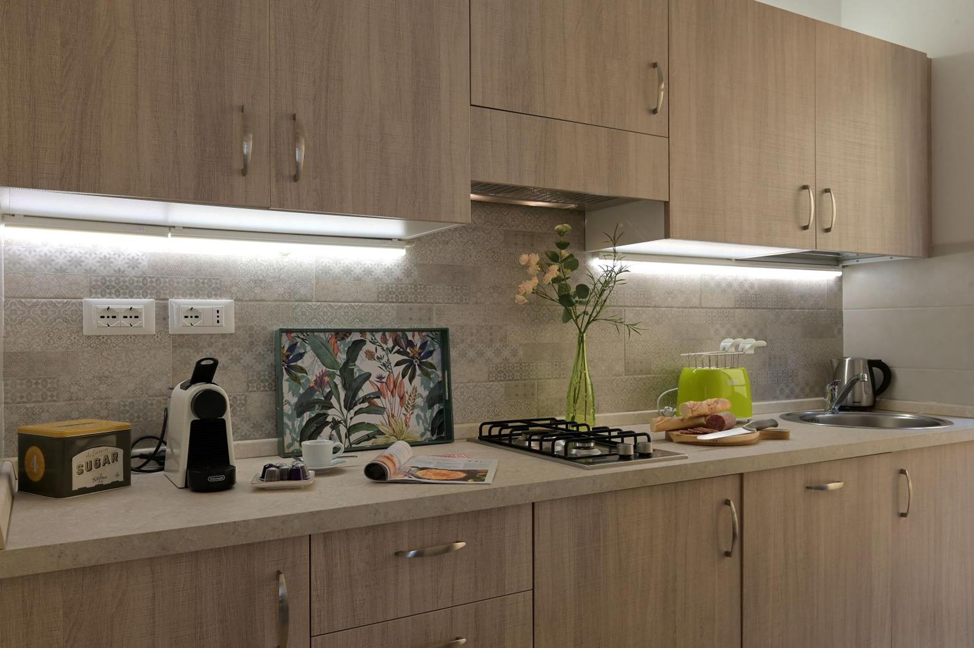 Cavour Apartments Сало Экстерьер фото